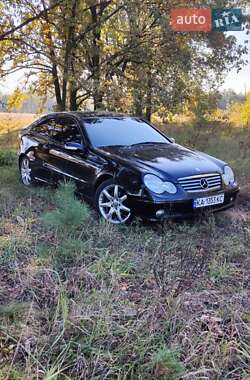 Купе Mercedes-Benz C-Class 2002 в Києві