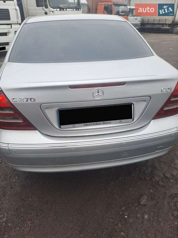 Седан Mercedes-Benz C-Class 2002 в Львове