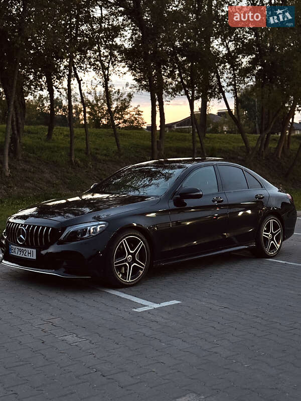 Mercedes-Benz C-Class 2021