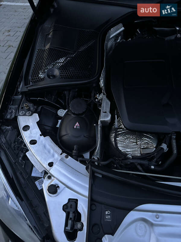 Седан Mercedes-Benz C-Class 2021 в Хмельницькому