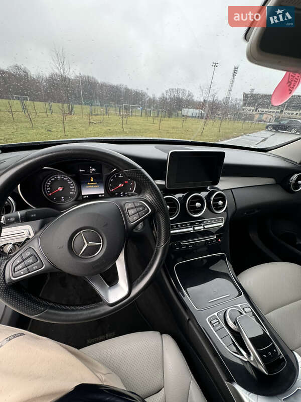 Седан Mercedes-Benz C-Class 2015 в Ивано-Франковске