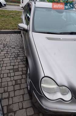 Универсал Mercedes-Benz C-Class 2004 в Виннице