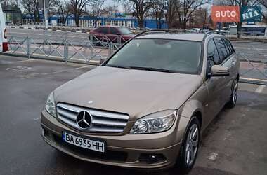 Универсал Mercedes-Benz C-Class 2010 в Кропивницком