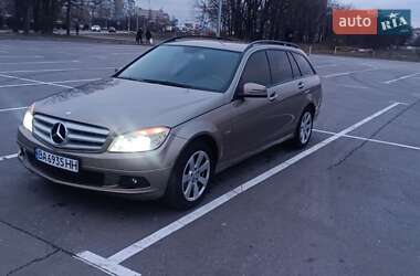 Універсал Mercedes-Benz C-Class 2010 в Кропивницькому