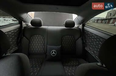 Купе Mercedes-Benz C-Class 2003 в 