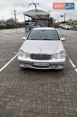 Універсал Mercedes-Benz C-Class 2005 в Луцьку