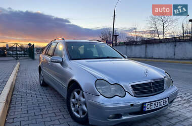 Універсал Mercedes-Benz C-Class 2001 в Чернівцях