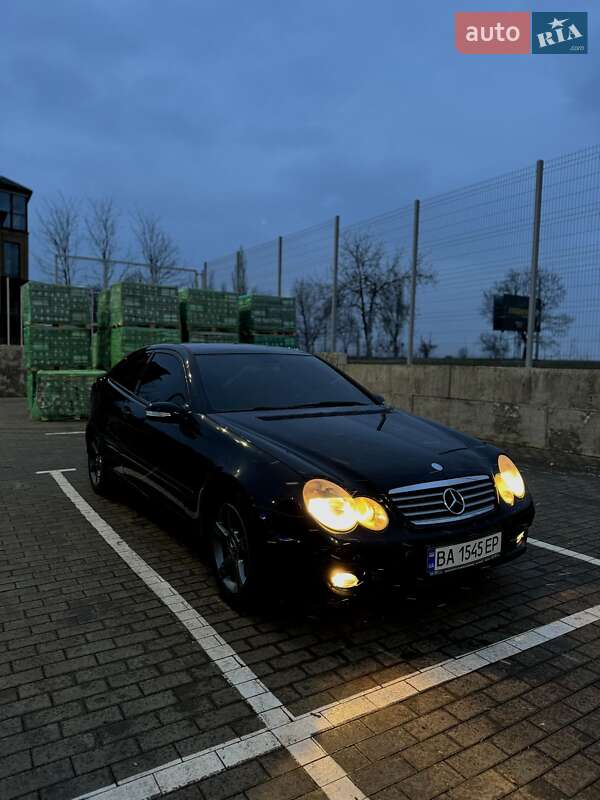 Купе Mercedes-Benz C-Class 2005 в Кривом Озере