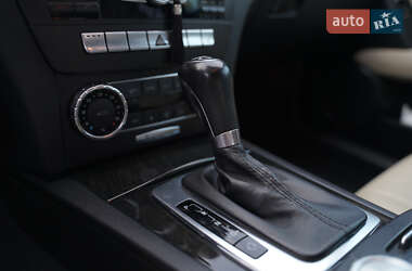 Универсал Mercedes-Benz C-Class 2012 в 