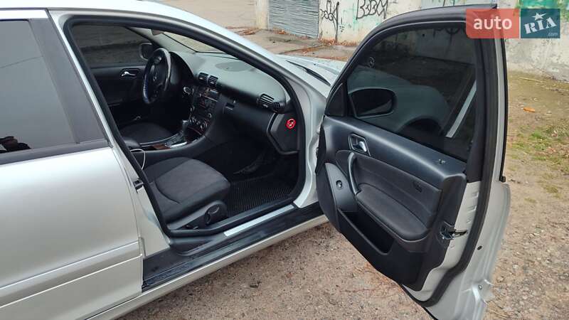 Універсал Mercedes-Benz C-Class 2004 в Подільську фото 8 Універсал Mercedes-Benz C-Class 2004 в Подільську