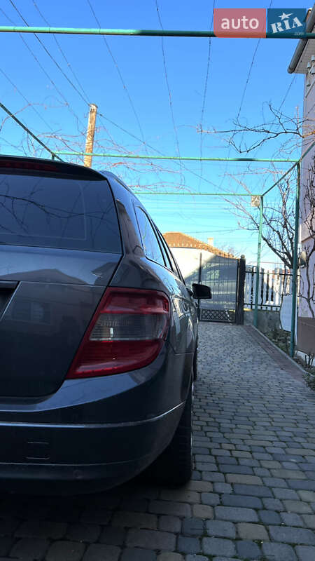 Универсал Mercedes-Benz C-Class 2010 в Мукачево фото 6 Универсал Mercedes-Benz C-Class 2010 в Мукачево
