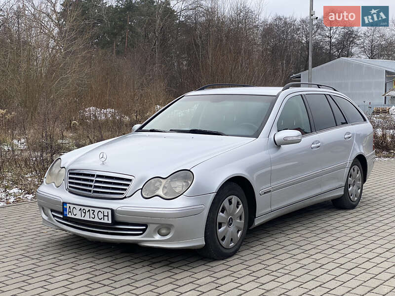 Универсал Mercedes-Benz C-Class 2005 в Львове