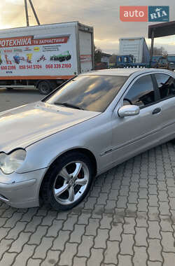 Седан Mercedes-Benz C-Class 2004 в Івано-Франківську