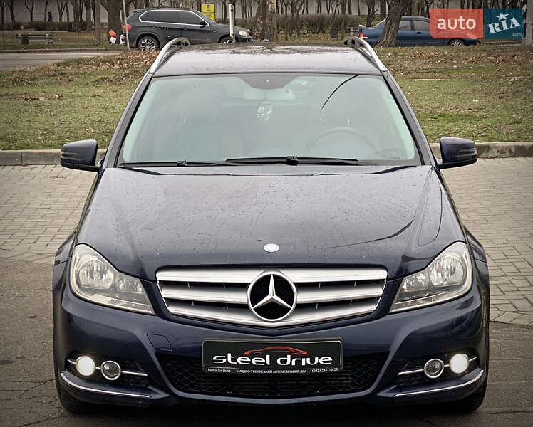 Универсал Mercedes-Benz C-Class 2012 в Николаеве