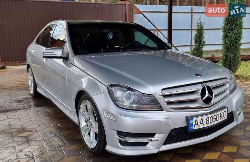 Седан Mercedes-Benz C-Class 2012 в Киеве