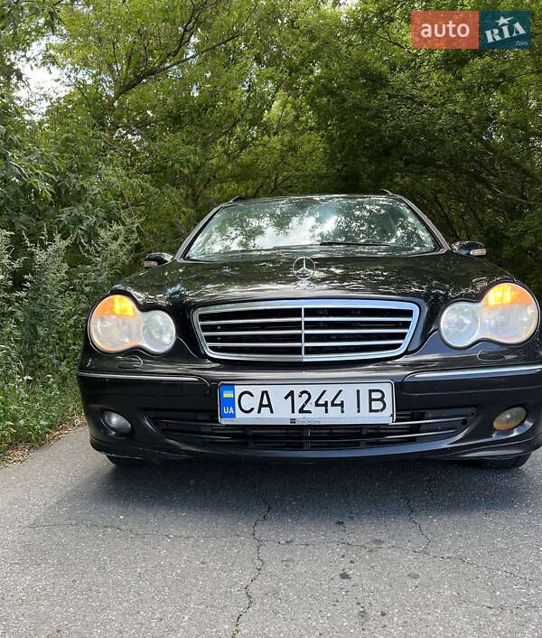 Універсал Mercedes-Benz C-Class 2006 в Звенигородці