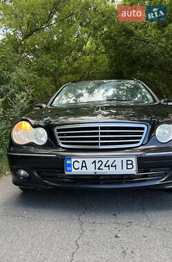 Універсал Mercedes-Benz C-Class 2006 в Звенигородці