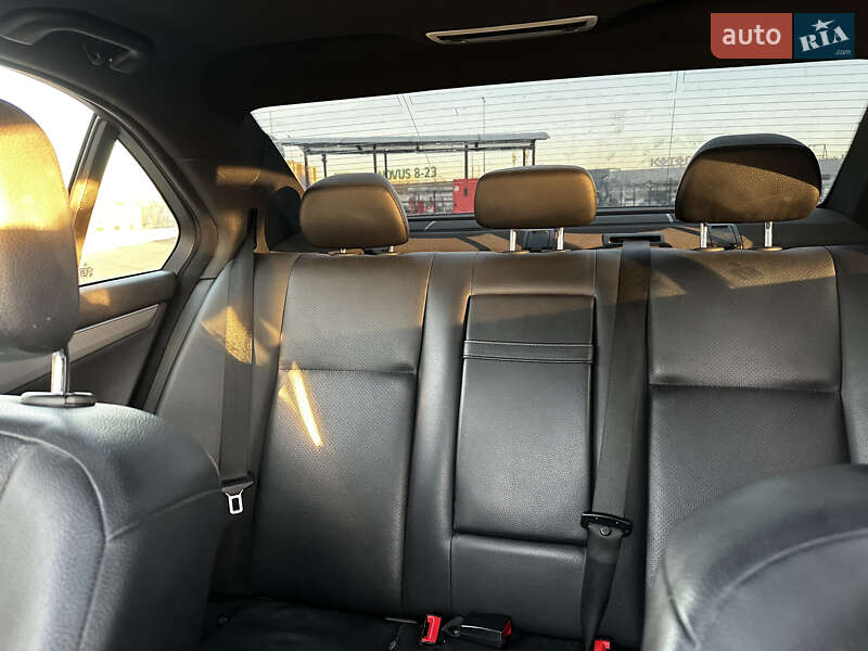 Седан Mercedes-Benz C-Class 2012 в Киеве