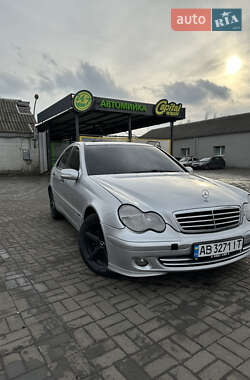 Седан Mercedes-Benz C-Class 2000 в Павлограде