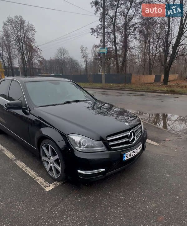 Седан Mercedes-Benz C-Class 2014 в Броварах