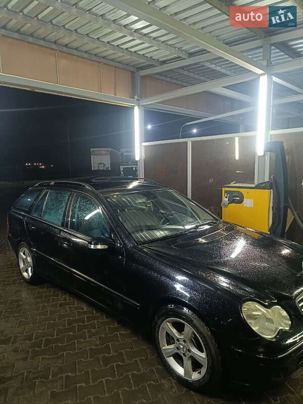 Универсал Mercedes-Benz C-Class 2005 в Луцке