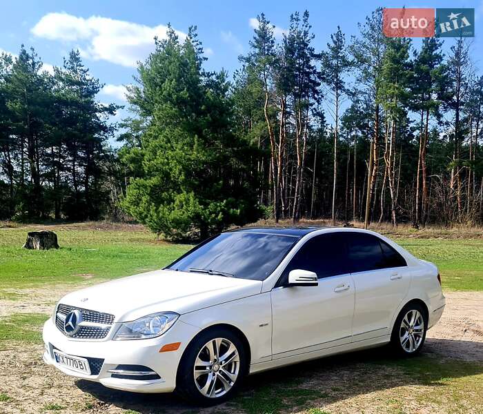 Седан Mercedes-Benz C-Class 2012 в Харкові
