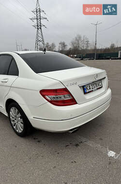 Седан Mercedes-Benz C-Class 2010 в Києві