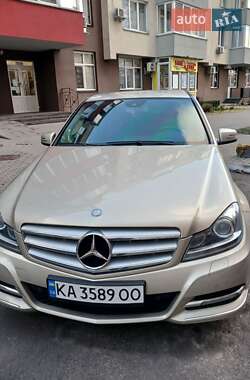 Седан Mercedes-Benz C-Class 2011 в Києві