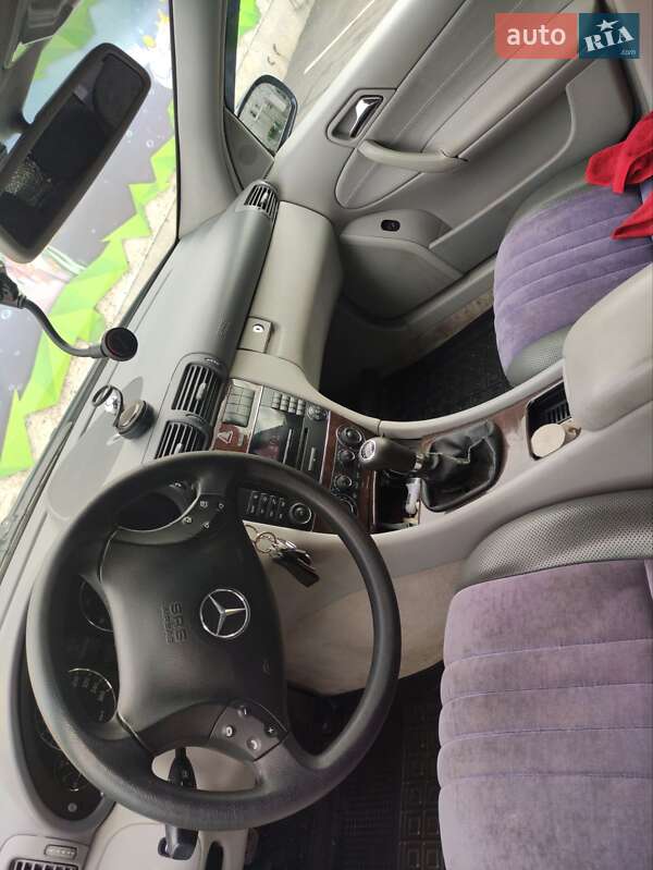 Универсал Mercedes-Benz C-Class 2005 в Виннице