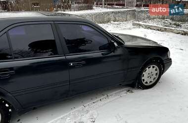 Седан Mercedes-Benz C-Class 1995 в Ярмолинцях