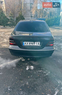 Седан Mercedes-Benz C-Class 2001 в 