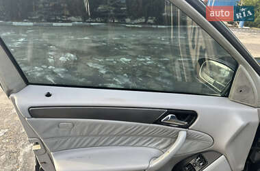 Седан Mercedes-Benz C-Class 2001 в 