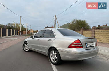 Седан Mercedes-Benz C-Class 2000 в Житомирі