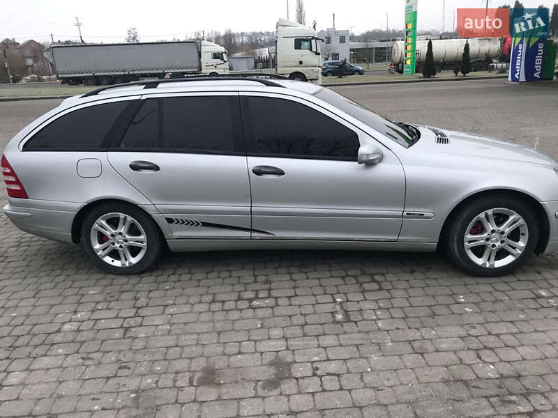 Универсал Mercedes-Benz C-Class 2001 в Мостиске