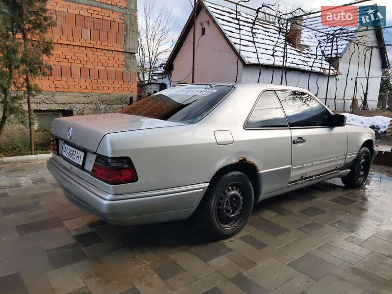 Седан Mercedes-Benz C-Class 1993 в Мукачево
