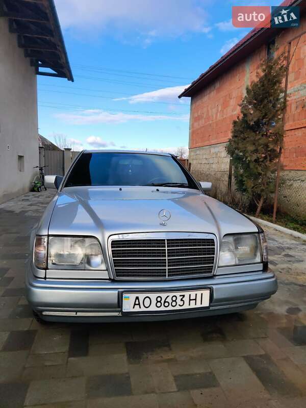 Седан Mercedes-Benz C-Class 1993 в Мукачево