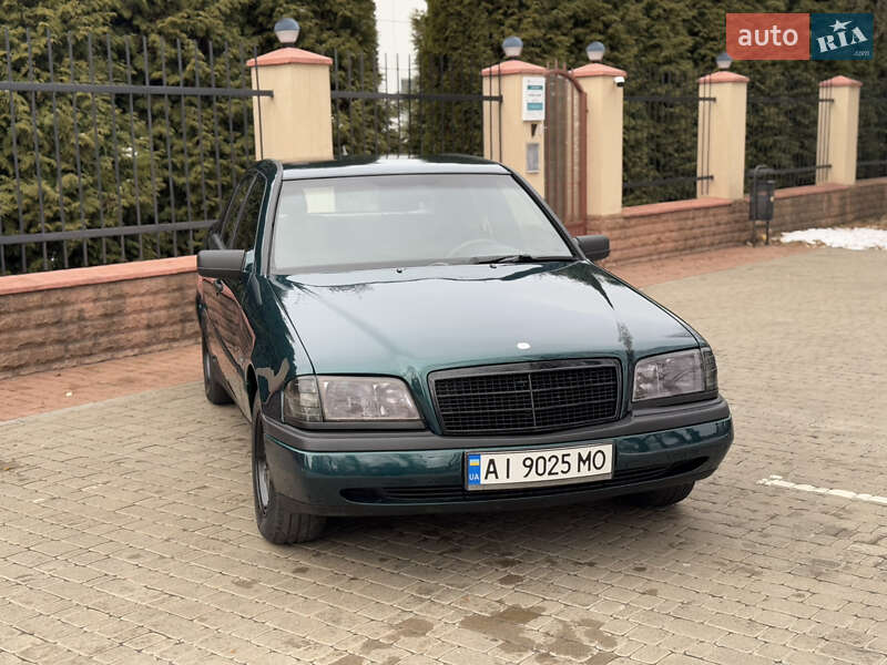 Седан Mercedes-Benz C-Class 1997 в Василькові