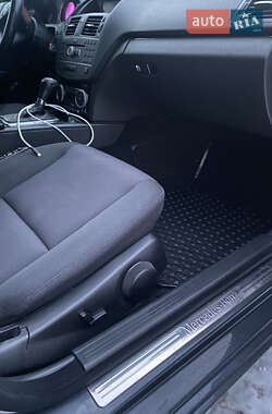 Универсал Mercedes-Benz C-Class 2010 в 