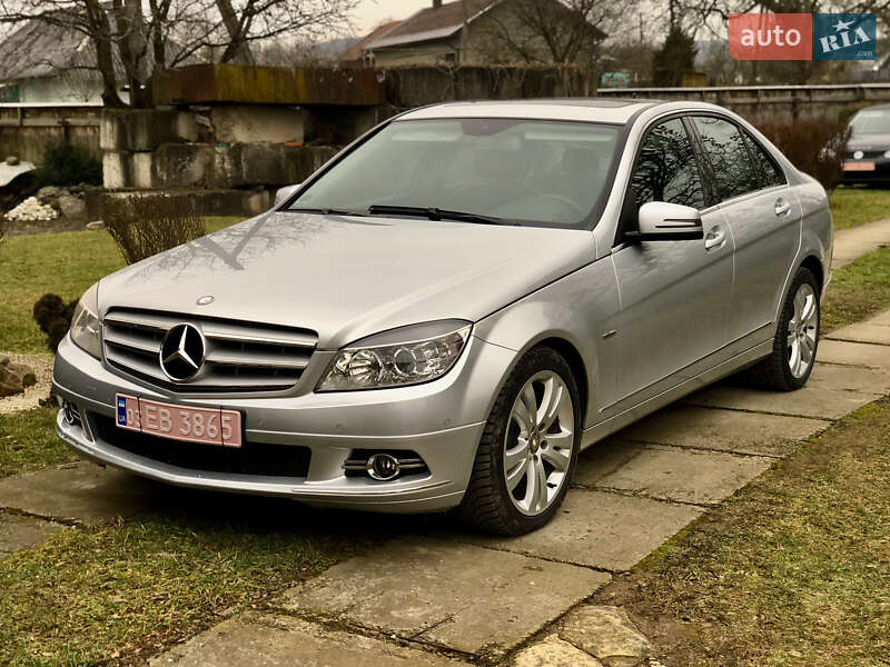 Седан Mercedes-Benz C-Class 2010 в 