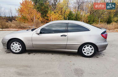 Купе Mercedes-Benz C-Class 2004 в Києві