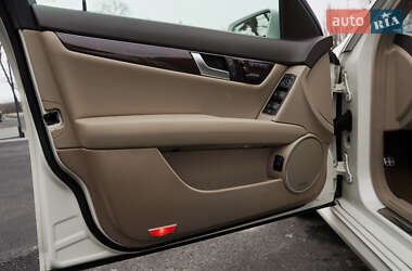 Седан Mercedes-Benz C-Class 2012 в 