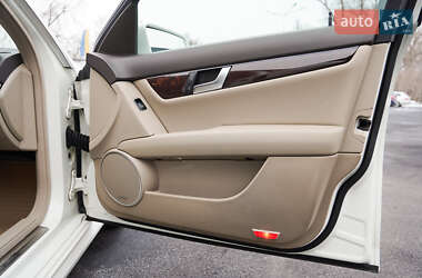 Седан Mercedes-Benz C-Class 2012 в 