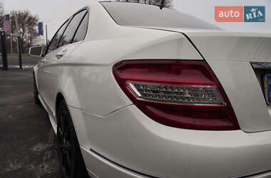 Седан Mercedes-Benz C-Class 2012 в 