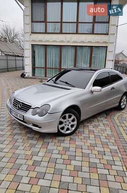 Купе Mercedes-Benz C-Class 2001 в Дніпрі