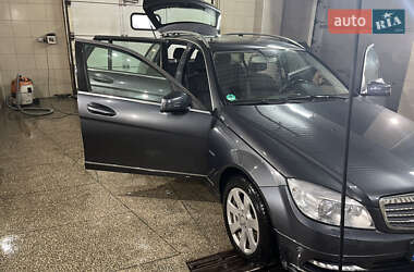 Универсал Mercedes-Benz C-Class 2010 в 