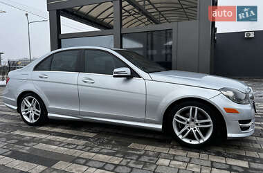 Седан Mercedes-Benz C-Class 2013 в Львові