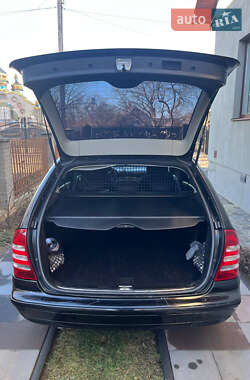 Универсал Mercedes-Benz C-Class 2005 в 
