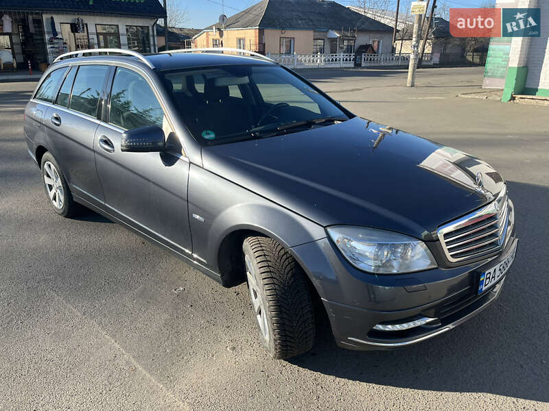 Универсал Mercedes-Benz C-Class 2010 в Гайвороне