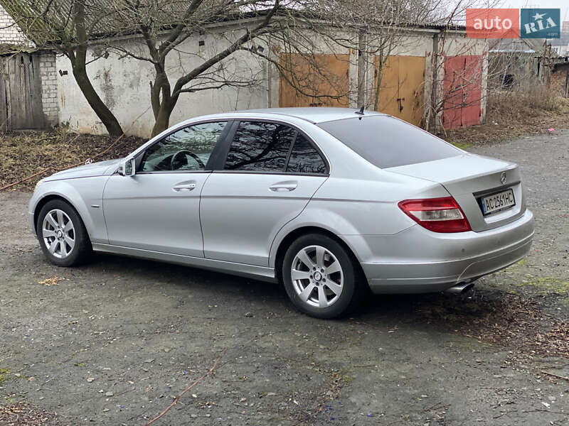 Седан Mercedes-Benz C-Class 2010 в Луцке фото 3 Седан Mercedes-Benz C-Class 2010 в Луцке