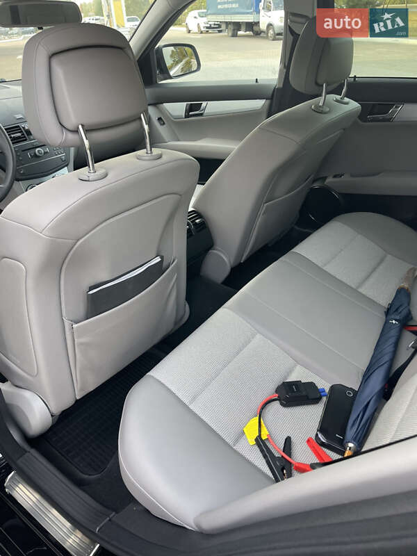 Седан Mercedes-Benz C-Class 2007 в Києві